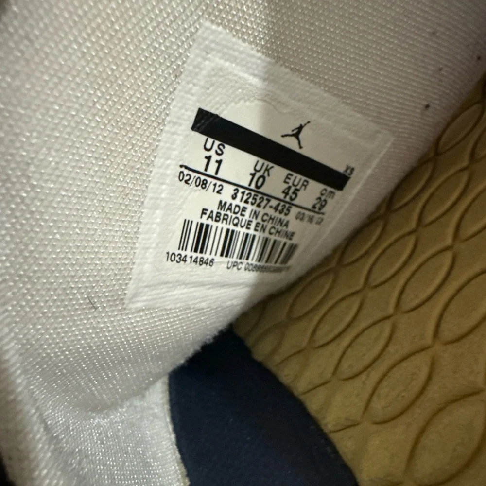 Nike mens Navy and Gold Jordan Slide Sandals